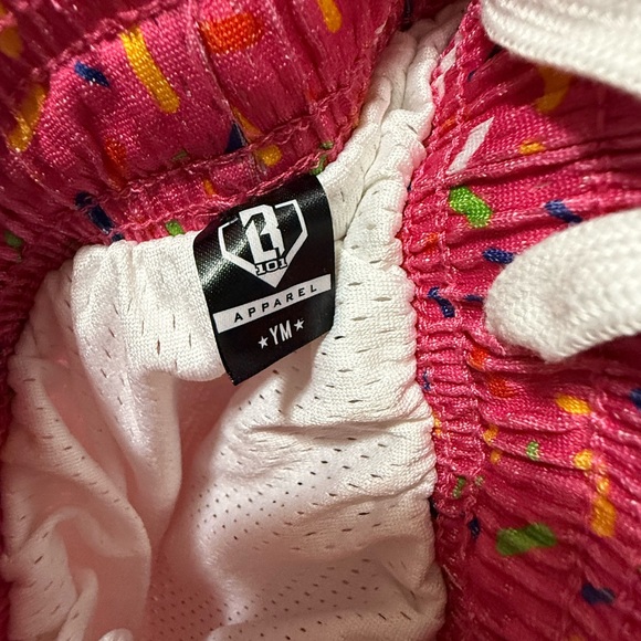 Youth Baseballism Pink Ice Cream Mesh Shorts Size MEDIUM - Picture 2 of 4